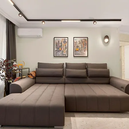 Paris Garden Boutique Apartment