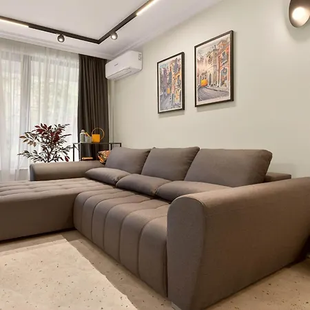 Paris Garden Boutique Apartment Warna
