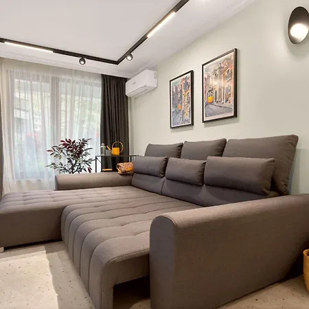 Paris Garden Boutique Apartment